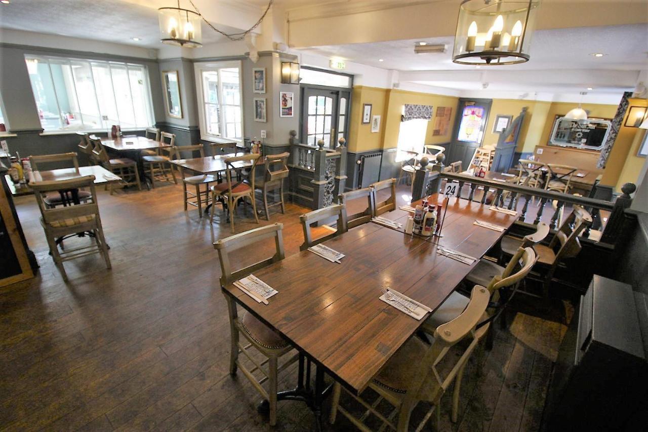 The Sun Inn Swindon Ngoại thất bức ảnh