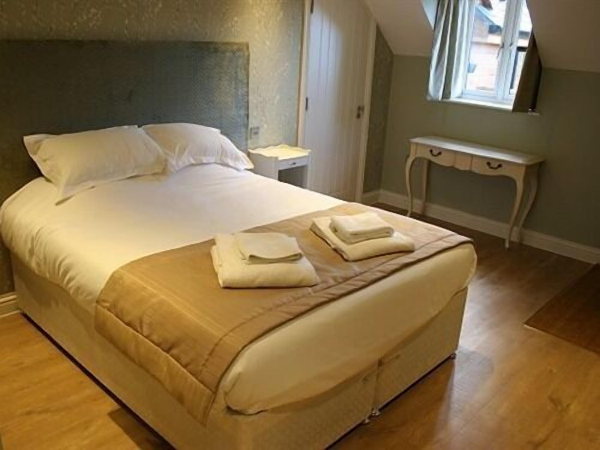 The Sun Inn Swindon Ngoại thất bức ảnh